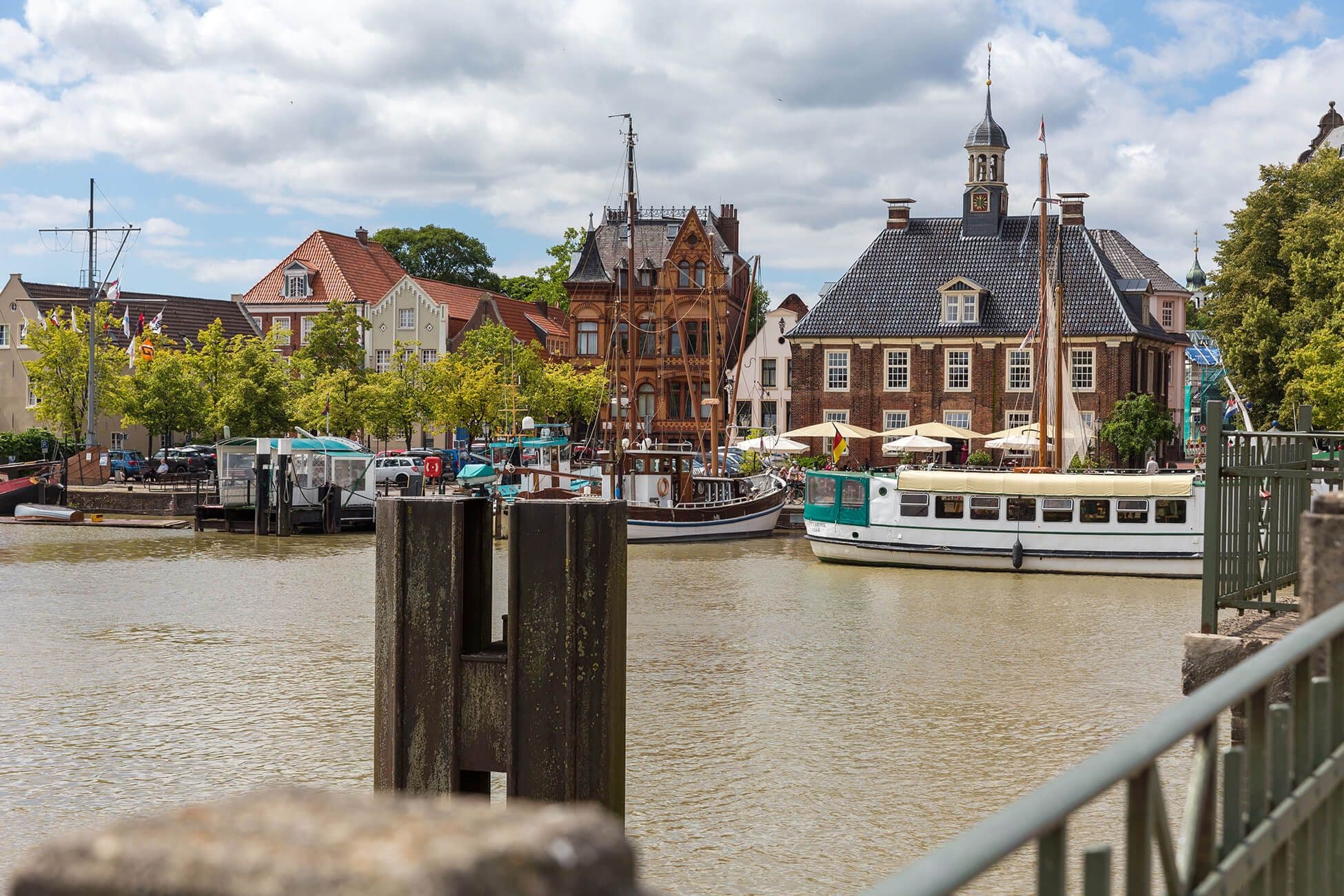 Hafenansicht der Stadt Leer in Ostfriesland